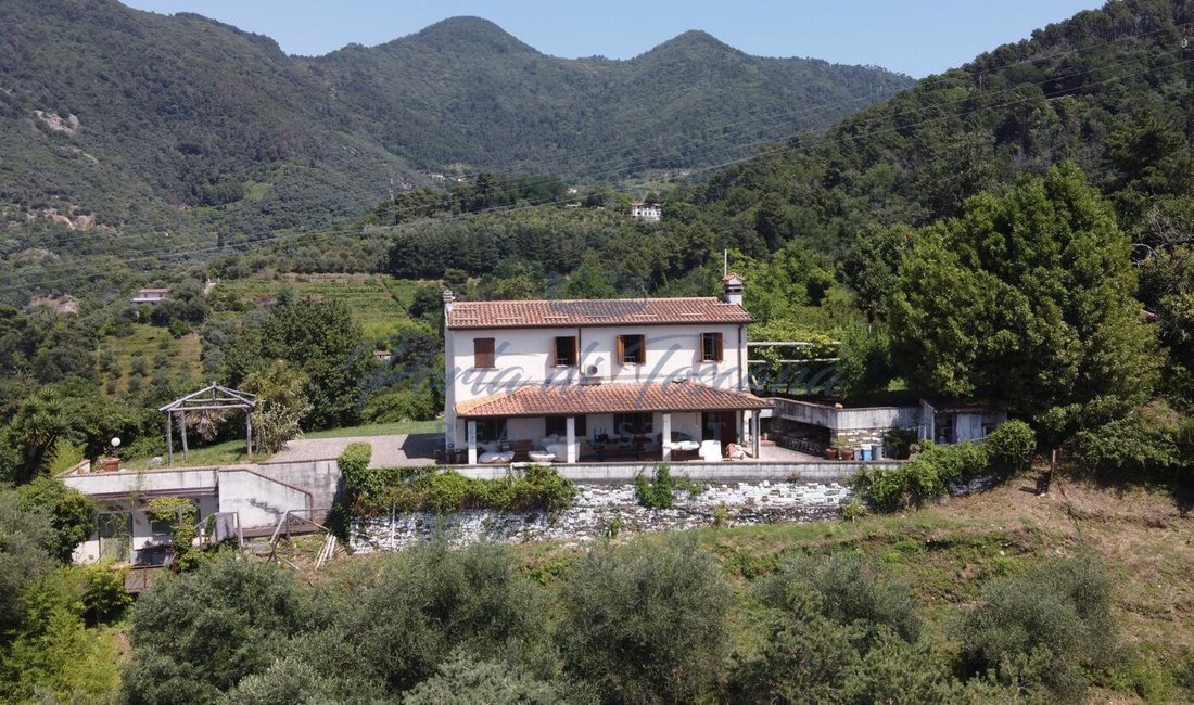 Country House in Pietrasanta, Tuscany, Italy 1 - 15828919