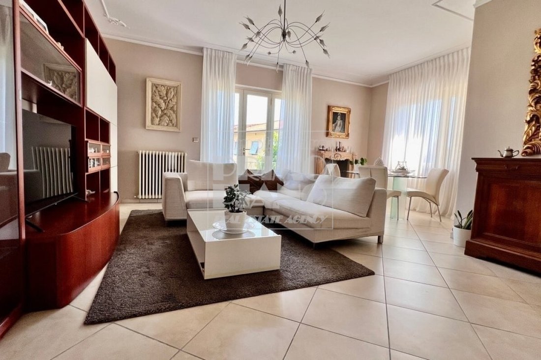 Villa in Historic Center, Lucca, Tuscany 5 - 15828842
