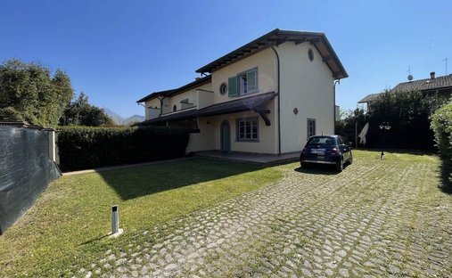 Villa in Center, Forte dei Marmi, Tuscany 1