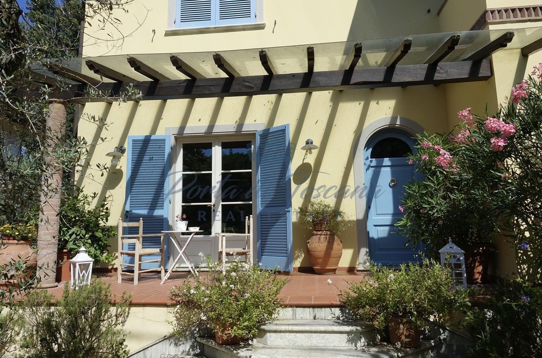Villa in Pietrasanta, Tuscany, Italy 5 - 15828813