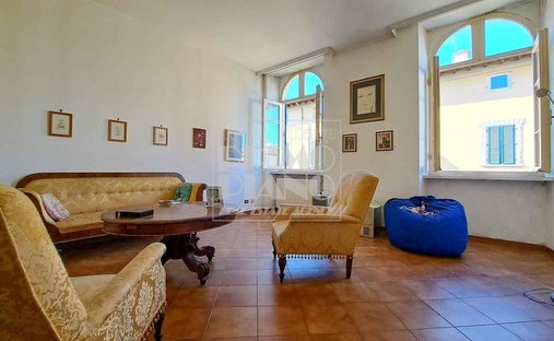 Apartment in Historic Center, Lucca, Tuscany 1