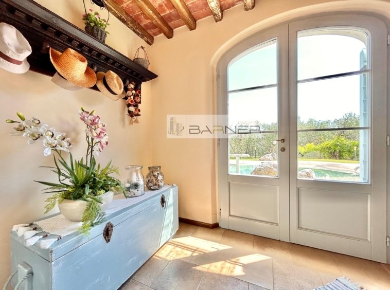 Villa in Camaiore, Tuscany, Italy 4 - 15830642