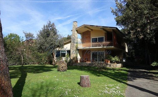 Villa a Pietrasanta, Toscana, Italia 1