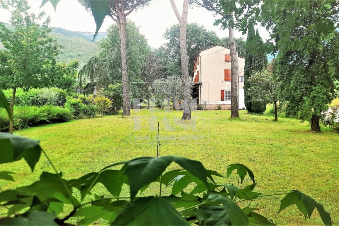 Country House in Historic Center, Lucca, Tuscany 4 - 15829148