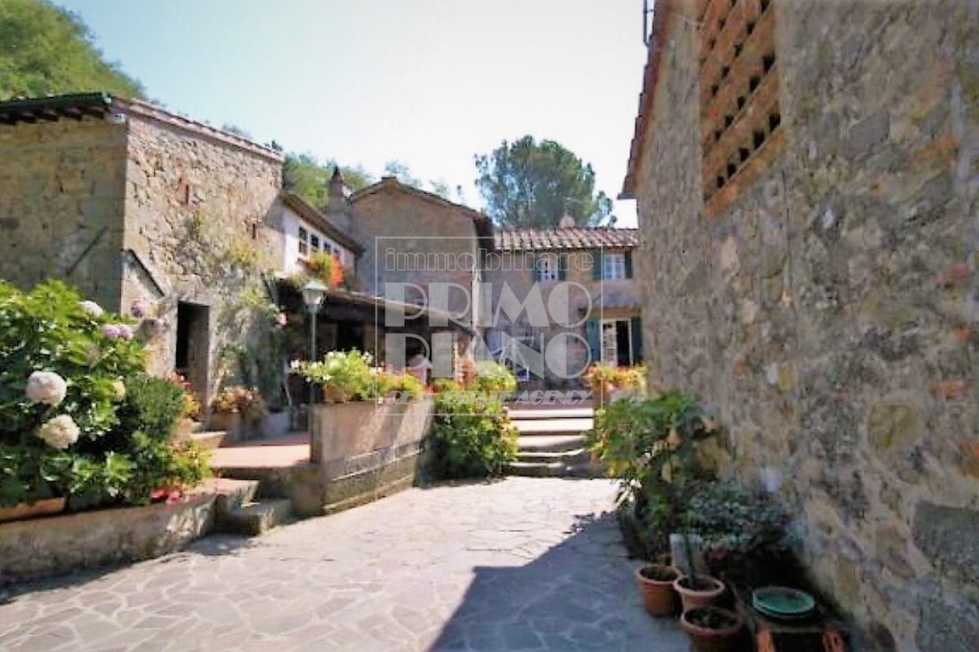 Country House in Center, Capannori, Tuscany 4 - 15829119