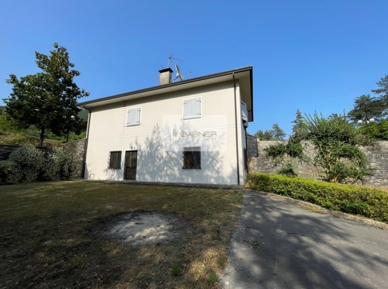 House in Camaiore, Tuscany, Italy 2 - 15830270