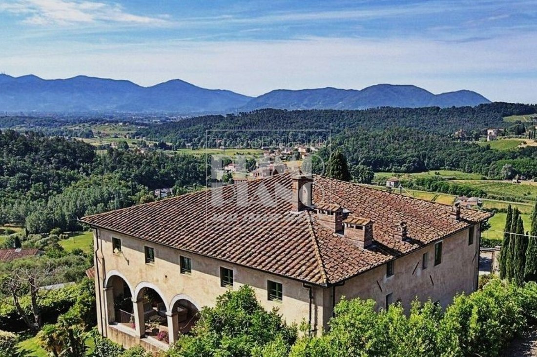 Villa in Area Monte San Quirico - Sant'Alessio, Lucca, Tuscany 3 - 15829171