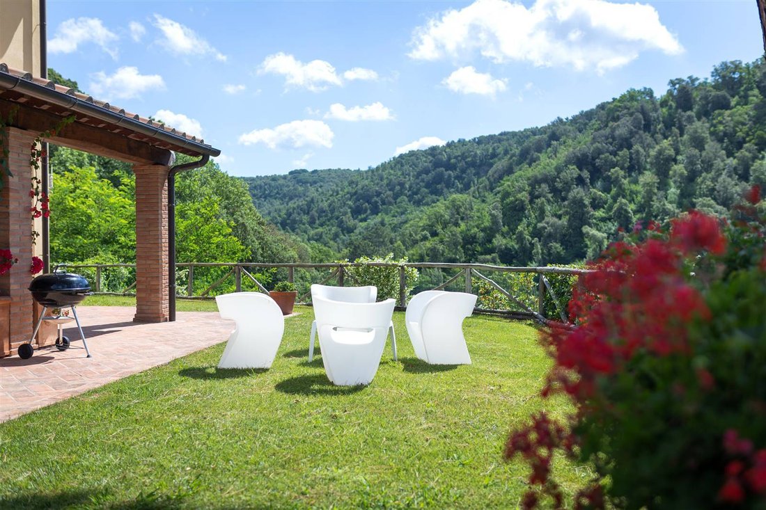 Villa in Riparbella, Tuscany, Italy 4 - 15829124