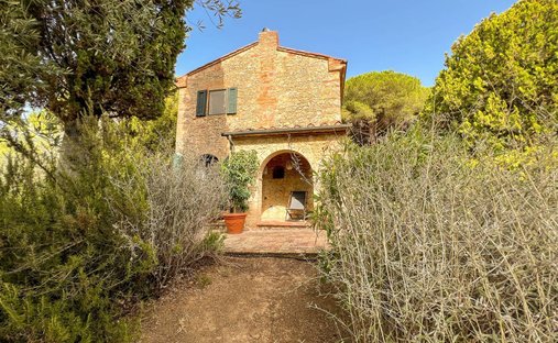 Country House in Guardistallo, Tuscany, Italy 1