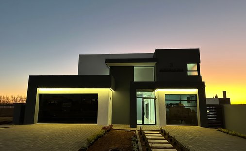 House in Centurion, Gauteng, South Africa 1
