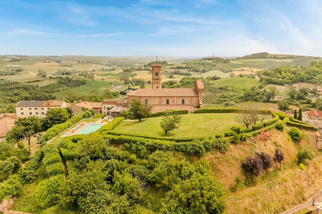 House in Moncalvo, Piedmont, Italy 1 - 15830668