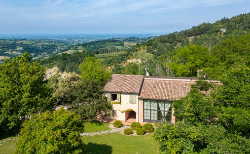 Villa in Roncofreddo, Emilia-Romagna, Italien 1