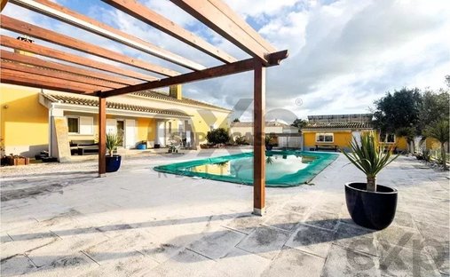 House in Pinhal Novo, Setubal, Portugal 1