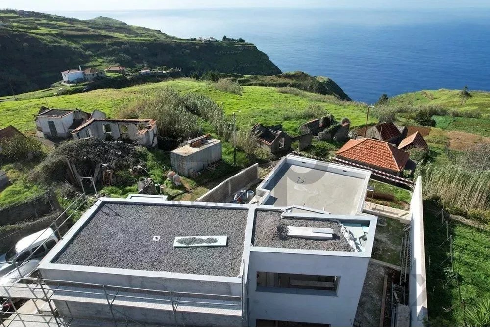 Villa in Ponta do Pargo, Madeira, Portugal 1 - 15831651