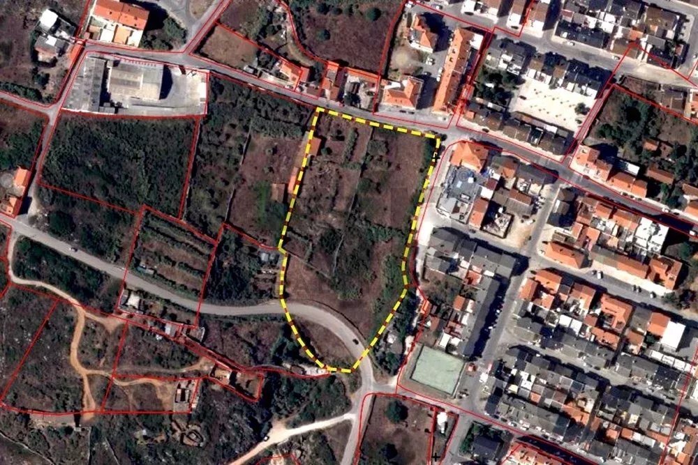 Land in Peniche, Leiria, Portugal 2 - 15831065