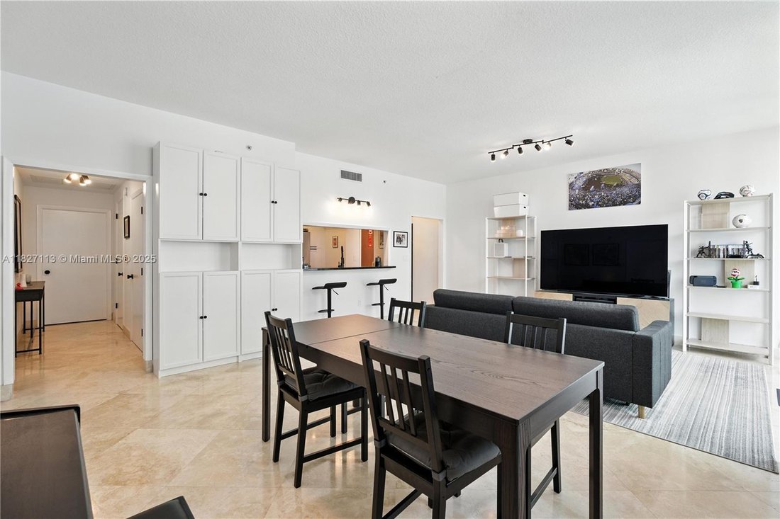 Condo in Miami, Florida, United States 3 - 15833756