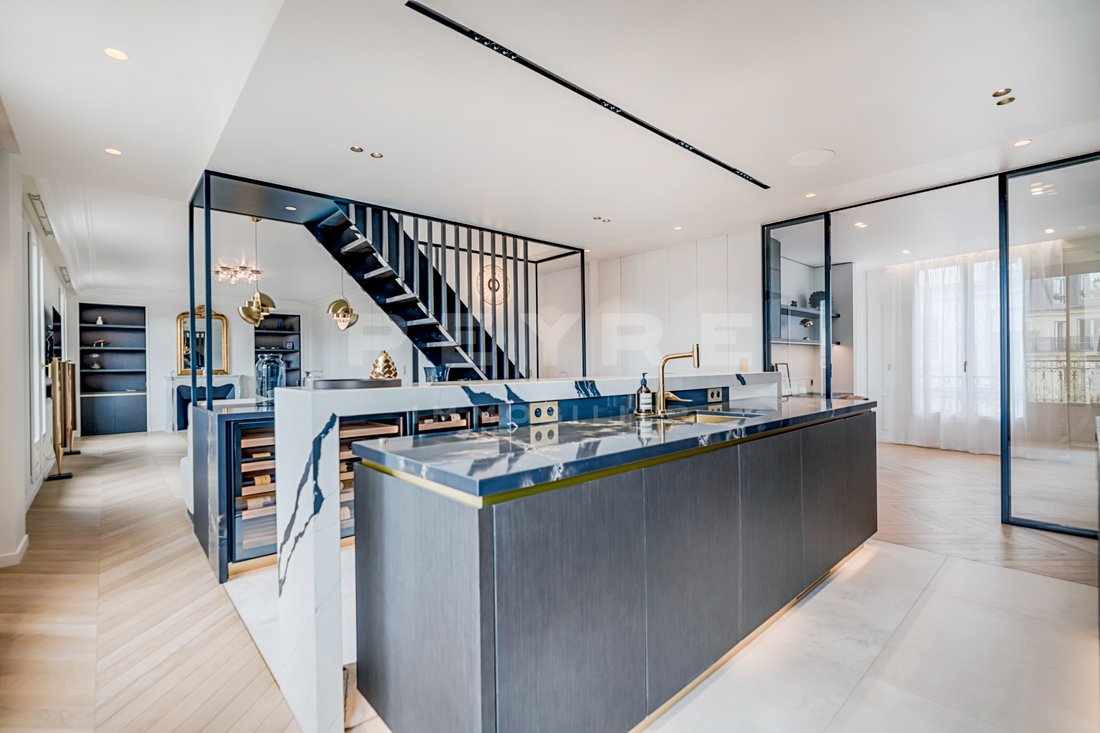 Apartment in Invalides, Paris 7e Arrondissement, Paris 1 - 15835055