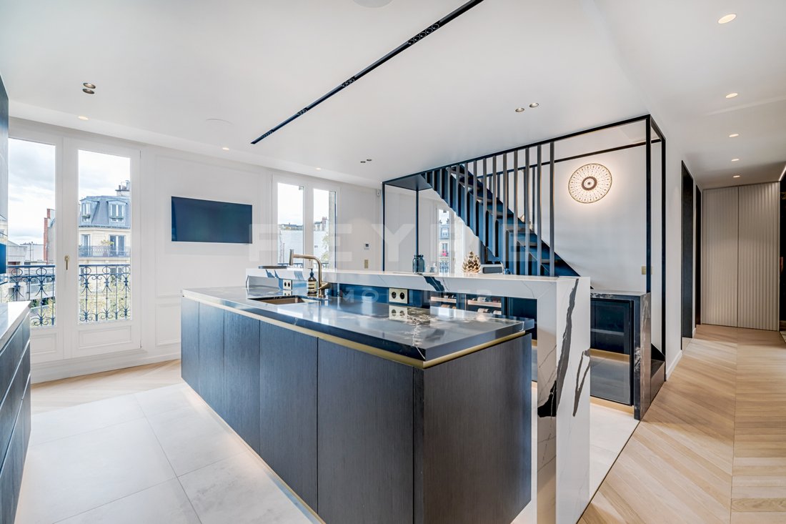 Apartment in Invalides, Paris 7e Arrondissement, Paris 2 - 15835055