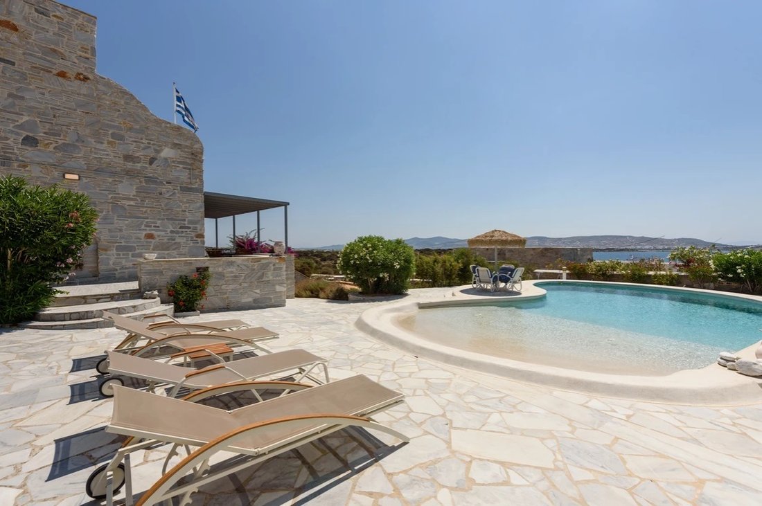 Villa in Paros, Aegean, Greece 1 - 15172091