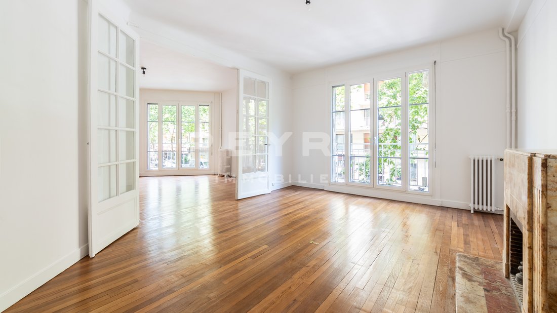 Apartment in Saint Philippe du Roule, Paris 8e Arrondissement, Paris 3 - 15835317