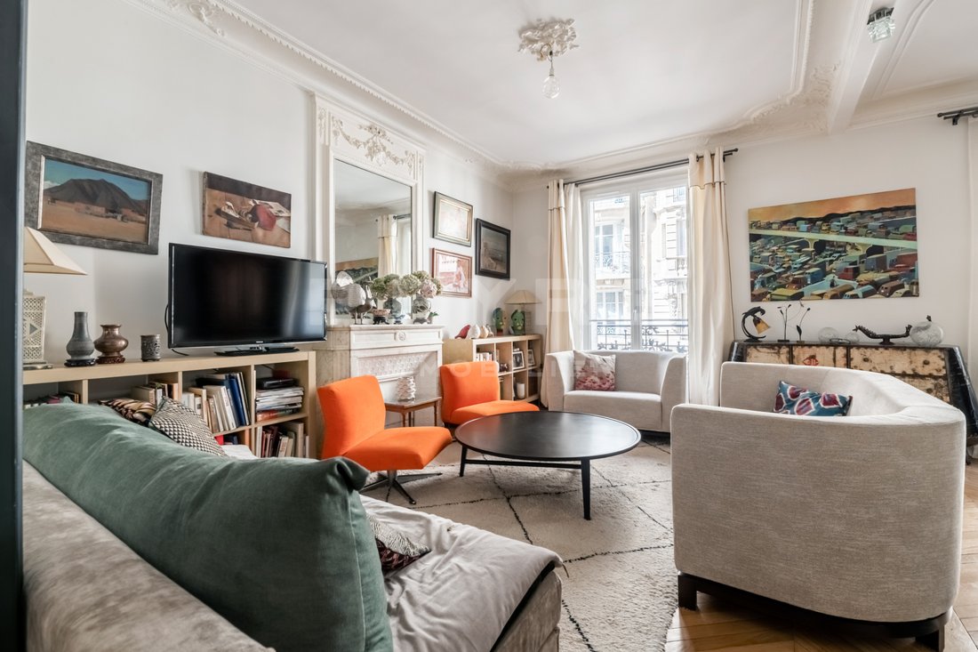 Apartment in Grange Aux Belles-Terrage, Paris 10e Arrondissement, Paris 1 - 15835282