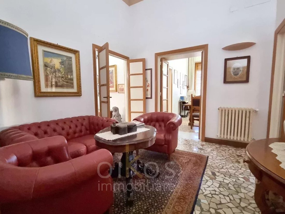 Apartamento en Lecce, Apulia, Italia 3 - 15831293