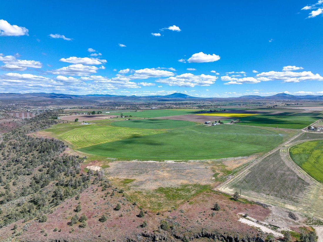 House in Madras, Oregon, United States 3 - 14886314