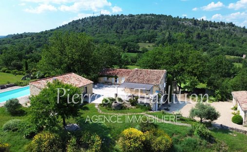 Finca en Céreste-en-Luberon, Provenza-Alpes-Costa Azul, Francia 1