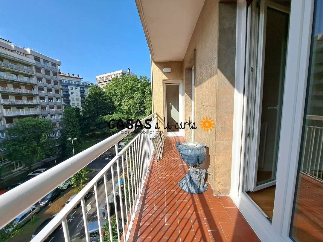 Apartment in Centro, Donostia-San Sebastian, Spain 2 - 15833195