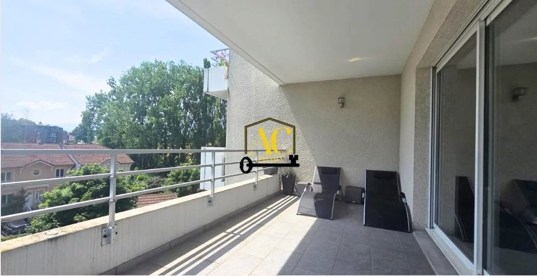 Apartment in Ferney-Voltaire, Auvergne-Rhône-Alpes, France 1 - 15826290