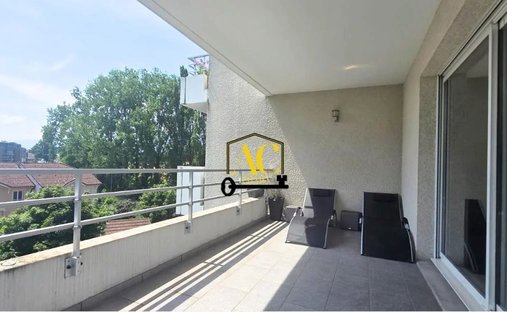 Apartamento en Ferney-Voltaire, Auvernia-Ródano-Alpes, Francia 1