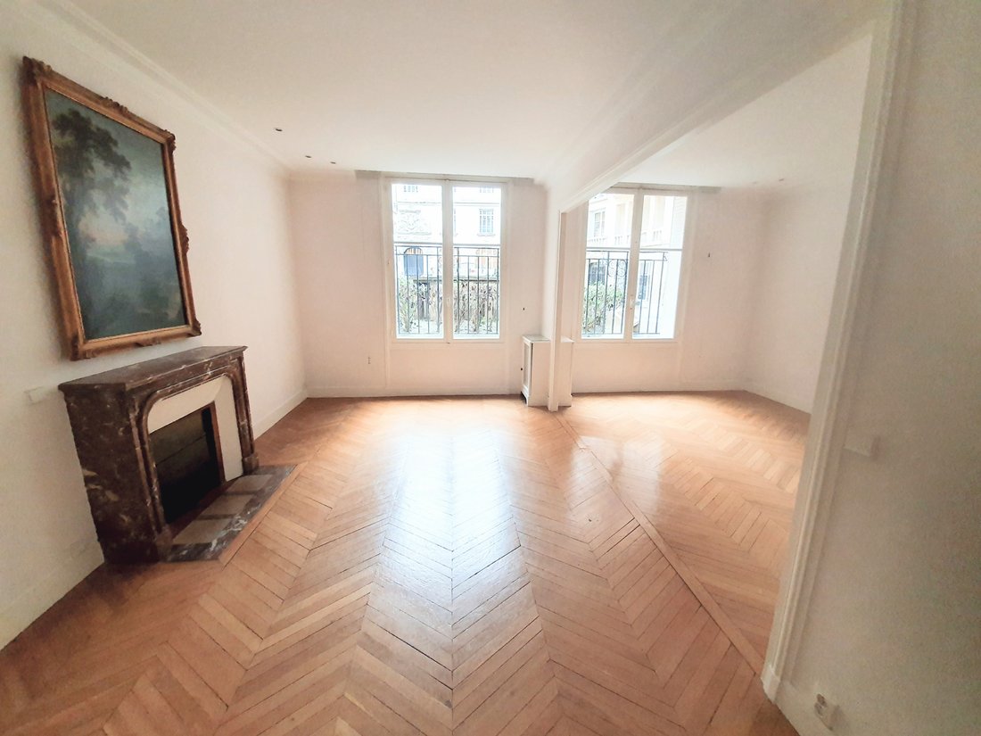 Apartment in Odéon, Paris 6e Arrondissement, Paris 4 - 15835142