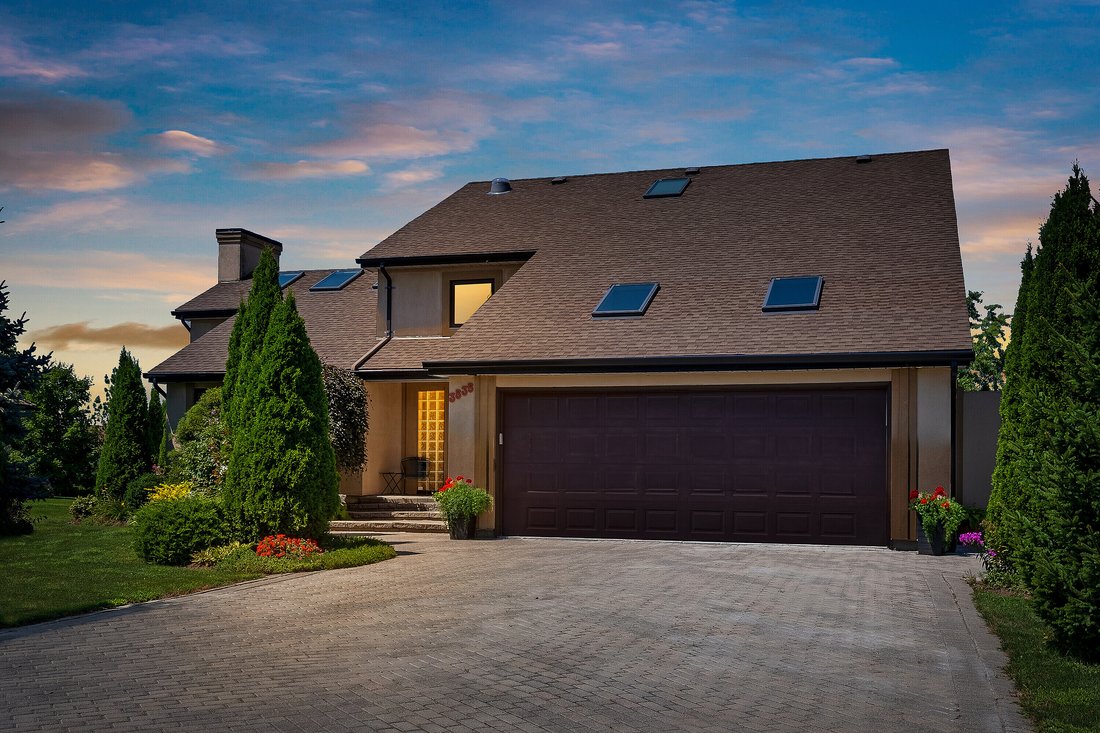 House in Niagara Falls, Ontario, Canada 1 - 15832868