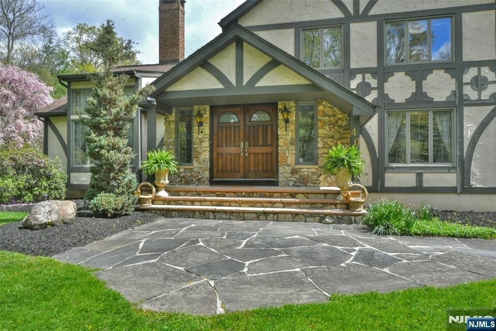 House in Saddle River, New Jersey, United States 4 - 15610195