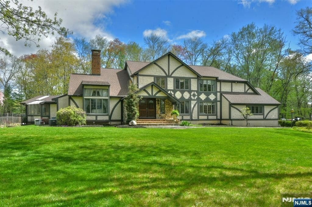 House in Saddle River, New Jersey, United States 2 - 15610195