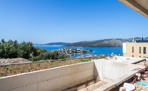 Villa in Seget Vranjica, Split-Dalmatia County, Croatia 1