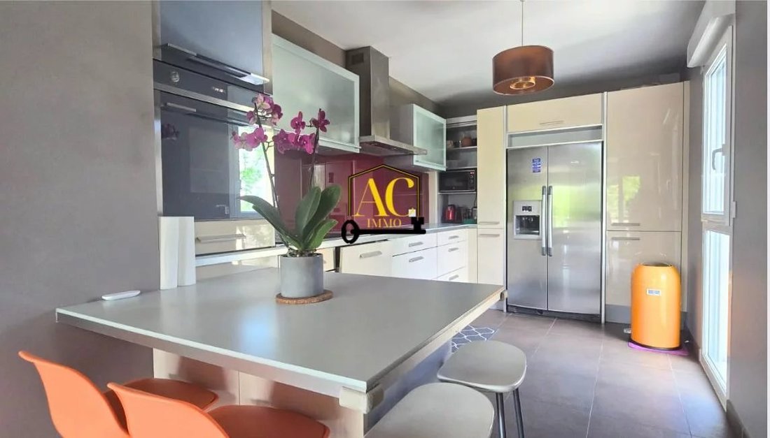 Apartment in Ferney-Voltaire, Auvergne-Rhône-Alpes, France 4 - 15826290