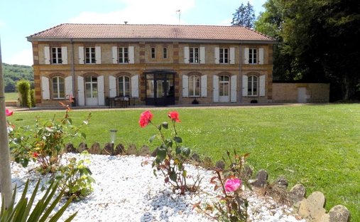 Casa de Campo en Flize, Gran Este, Francia 1