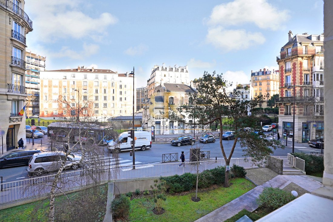 Apartment in Saint Lambert, Paris 15e Arrondissement, Paris 5 - 15835705