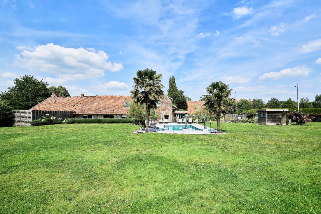 House in Bondues, Hauts-de-France, France 3 - 15834543