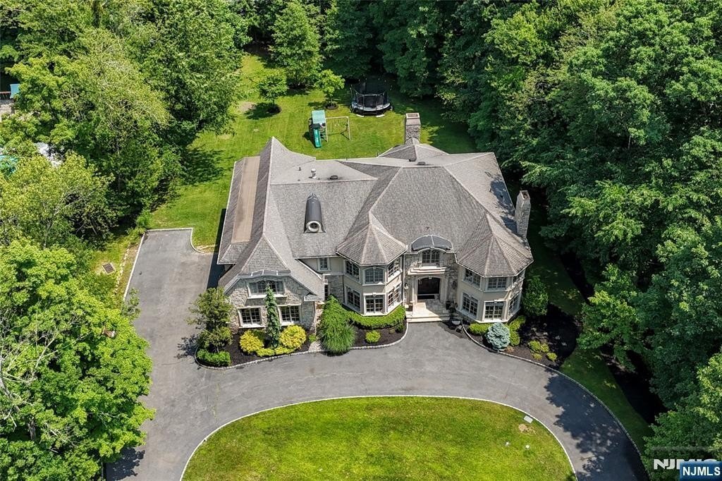 House in Saddle River, New Jersey, United States 2 - 15834142