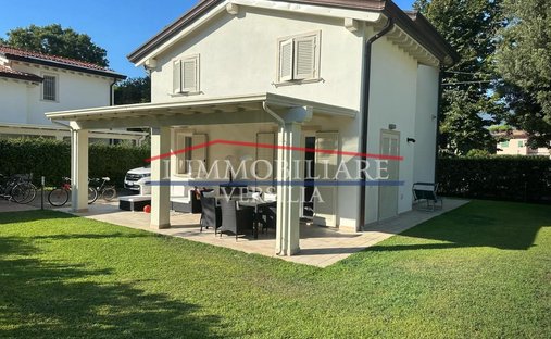 Villa in Cinquale, Montignoso, Tuscany 1