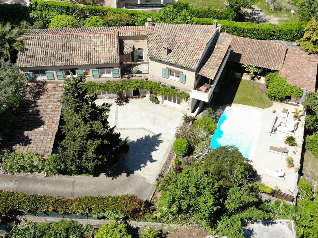 Villa in Fontmerle, Antibes, France 2 - 15833258