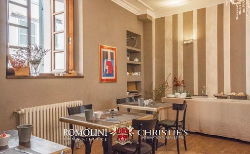 Castle for Sale in Montefalco, Umbria, Italy