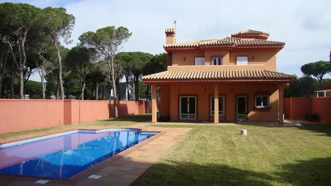 Villa in Chiclana de la Frontera, Andalusia, Spain 3 - 15835194