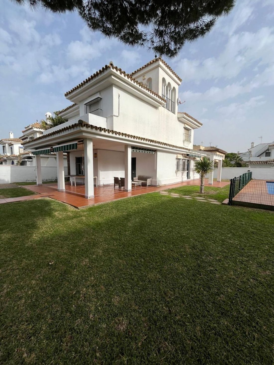 Villa in Chiclana de la Frontera, Andalusia, Spain 2 - 15835398