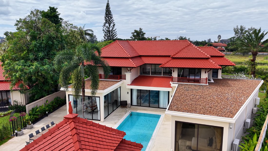 Villa in Choeng Thale, Phuket, Thailand 1 - 15834580