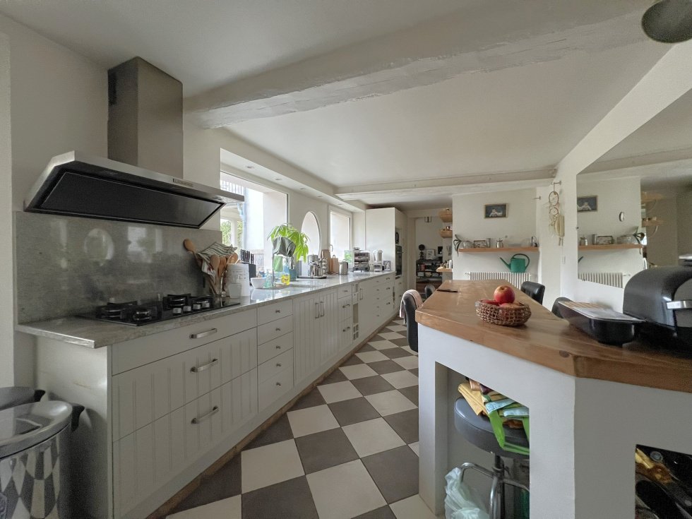 Estate in Mere, Ile-de-France, France 2 - 15834892