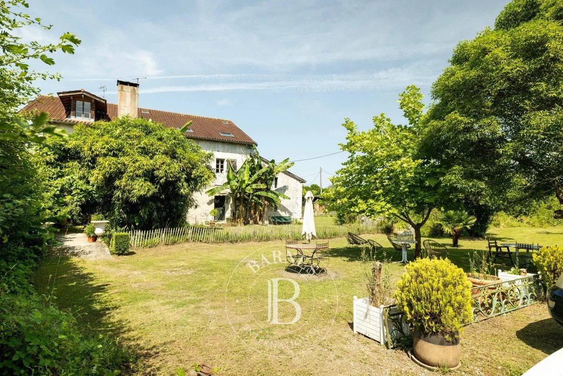 House in Urcuit, Nouvelle-Aquitaine, France 4 - 15831532