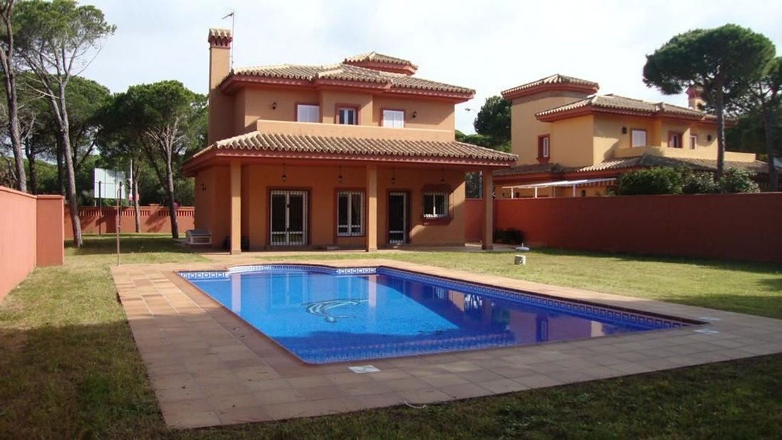 Villa in Chiclana de la Frontera, Andalusia, Spain 4 - 15835194